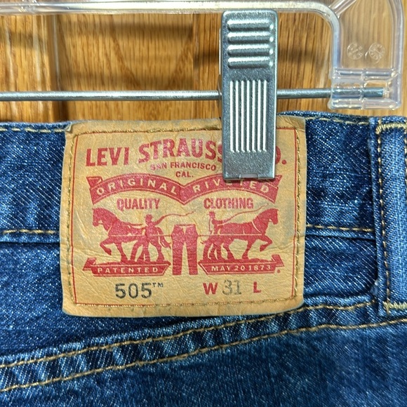 1.  Men’s Jean shorts - Picture 3 of 3